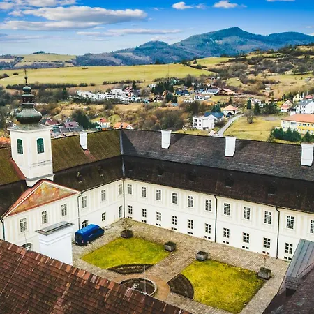 Sovi Dom- Historicke Z 19 Storocia, 4km Od Banskej Stiavnice 펜션 Svätý Anton