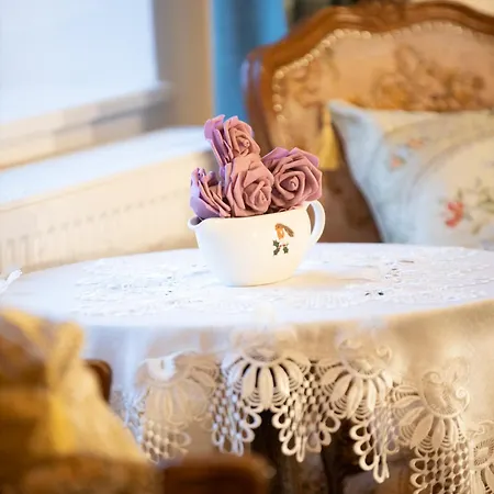 Holiday home Sovi Dom- Historicke Z 19 Storocia, 4km Od Banskej Stiavnice *