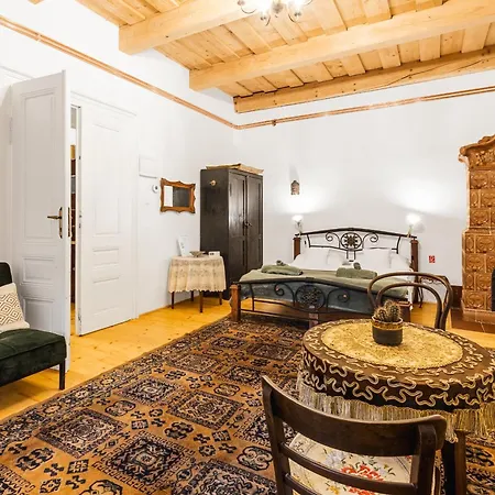 Sovi Dom- Historicke Z 19 Storocia, 4km Od Banskej Stiavnice * Svaty Anton