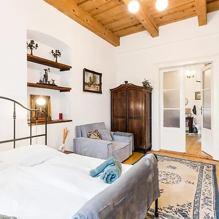 Holiday home Sovi Dom- Historicke Z 19 Storocia, 4km Od Banskej Stiavnice