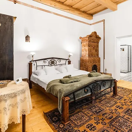 Holiday home Sovi Dom- Historicke Z 19 Storocia, 4km Od Banskej Stiavnice Svaty Anton