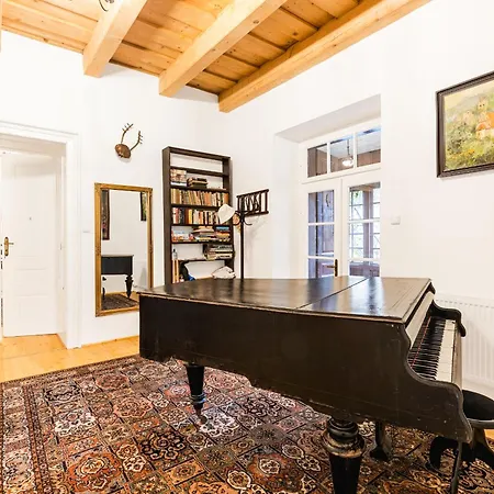 Sovi Dom- Historicke Z 19 Storocia, 4km Od Banskej Stiavnice *