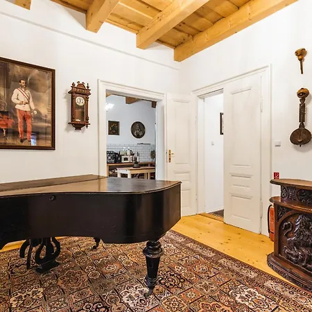 Sovi Dom- Historicke Z 19 Storocia, 4km Od Banskej Stiavnice * Svaty Anton