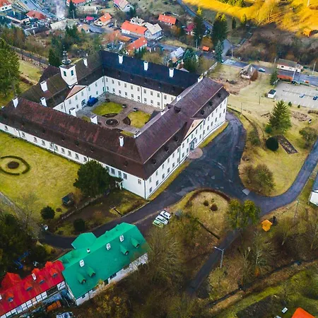 Sovi Dom- Historicke Z 19 Storocia, 4km Od Banskej Stiavnice * Svaty Anton