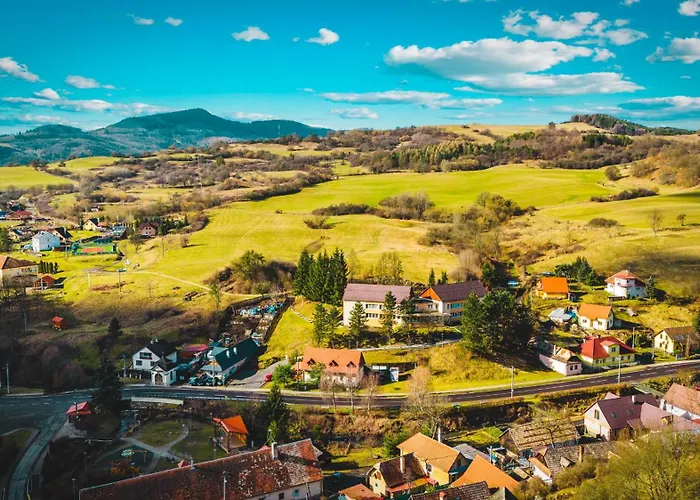 Soví Dom- Historické Z 19 Storočia, 4km Od Banskej štiavnice * Svätý Anton