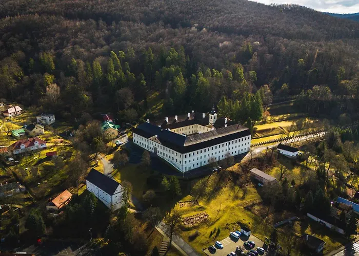 Сasa de vacaciones Soví Dom- Historické Z 19 Storočia, 4km Od Banskej štiavnice